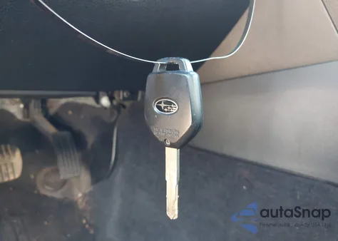 2010 Subaru Outback 2.5I Limited z USA, uszkodzony, nr VIN 4S4BRCLC9A3361728